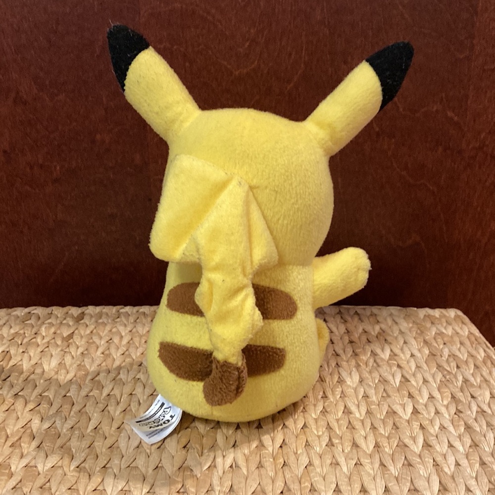 Pikachu Plush - Picture 2 of 2
